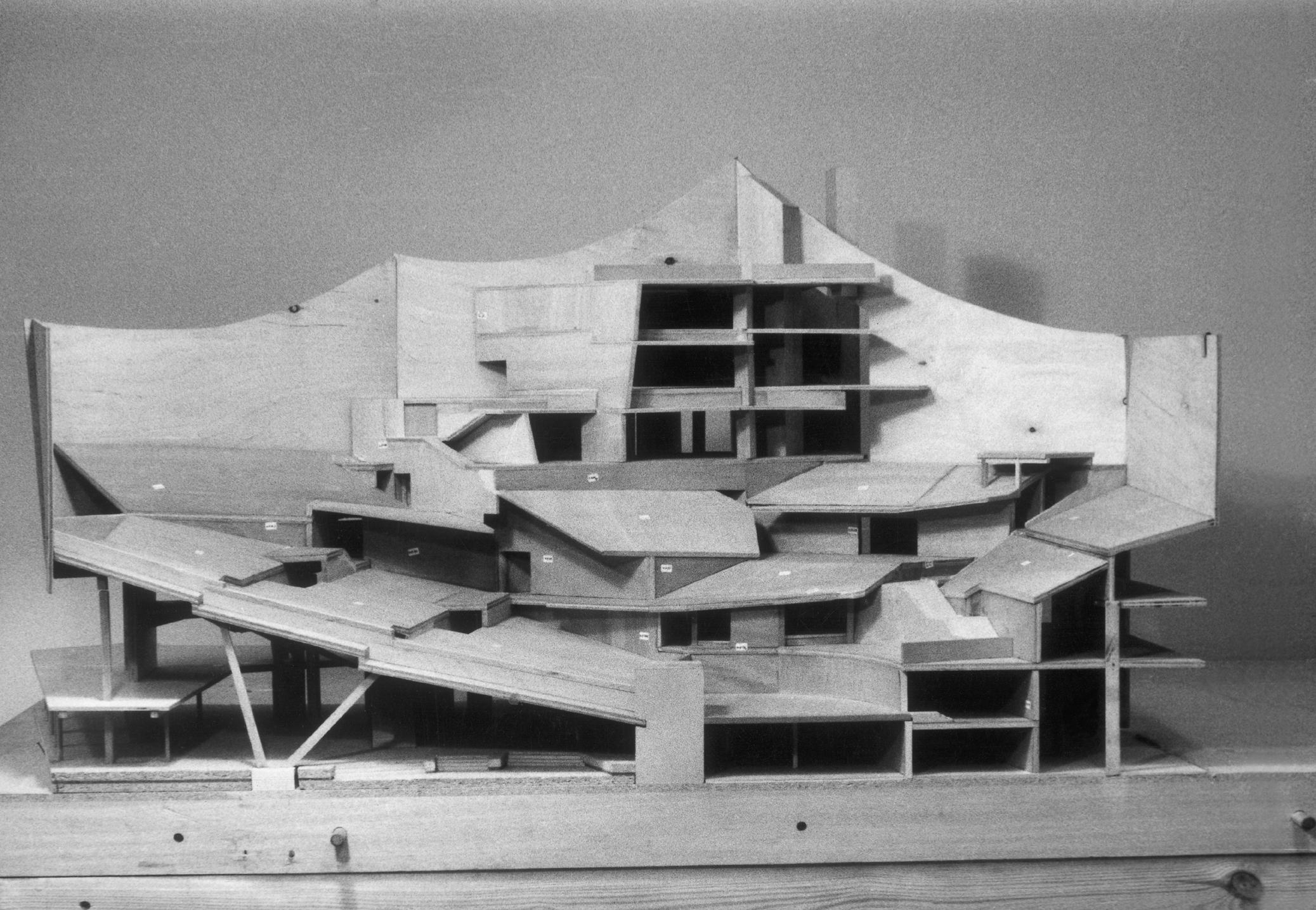 Photo of the working model of the Philharmonie.