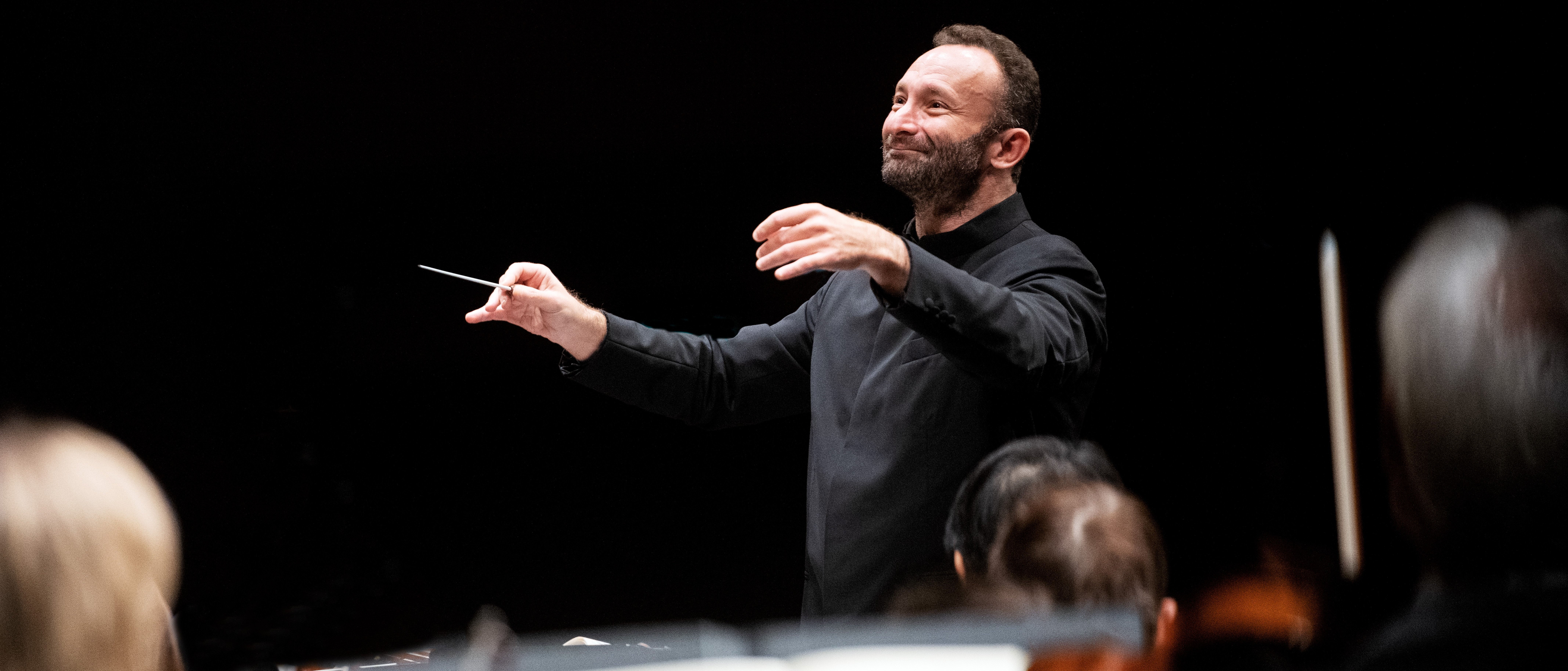 Kirill Petrenko dirigierend