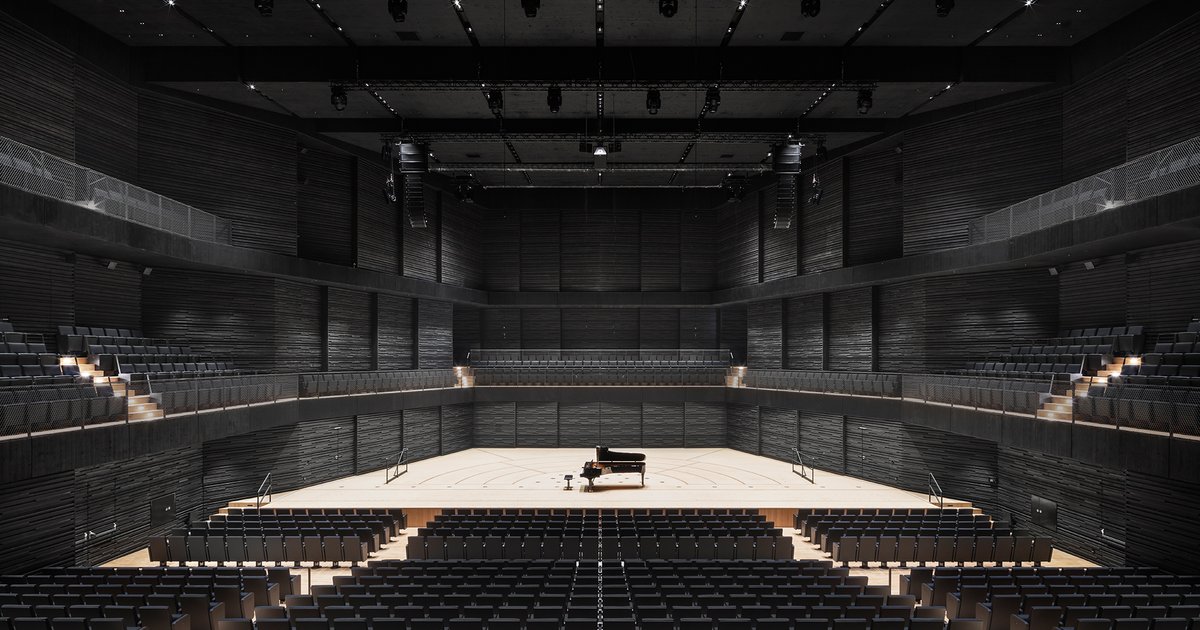 csm_Isarphilharmonie_leereBueh