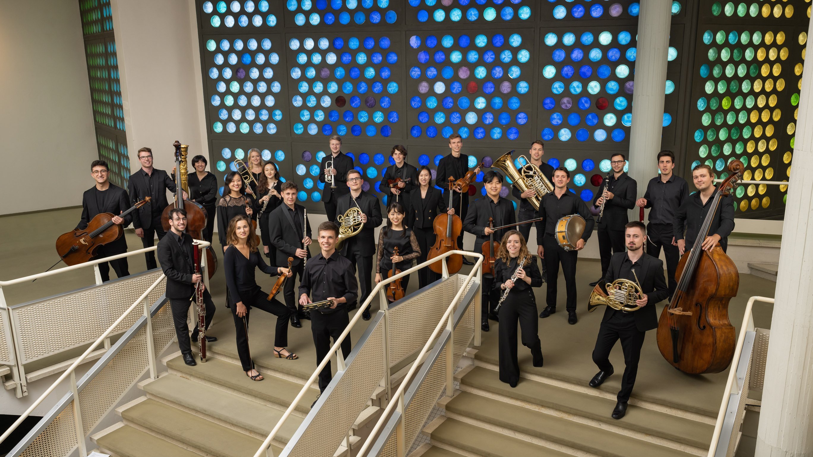 Group photo of the Karajan-Akademie.
