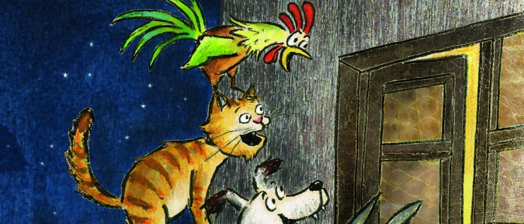 Ein Hahn, eine Katze, ein Hund und ein Esel stehen aufeinander und spähen nachts aufgeregt durch ein offenes Fenster, im Hintergrund ist ein Sternenhimmel zu sehen.